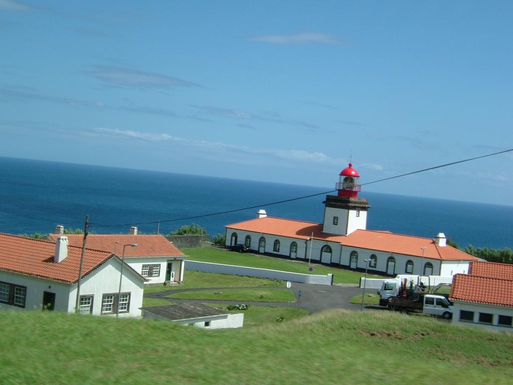 Moradias Estacao Radio Naval , Moradia Vila Do Porto Lajes das Flores Exterior foto